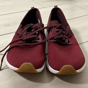 Maroon Women’s New Balance Cruz walking shoes size 11
